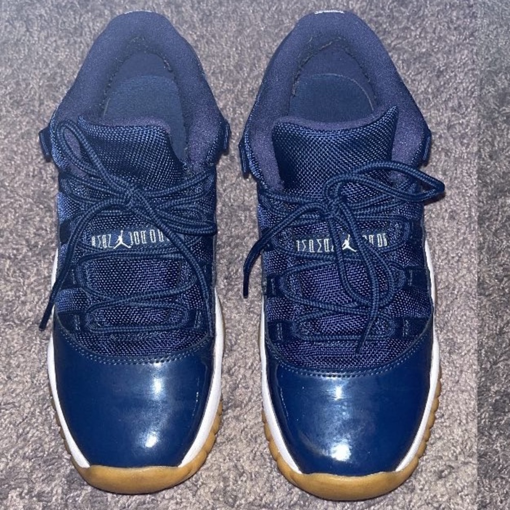 Jordan 11 Low Navy Blue